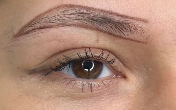 Cejas antes del microblading, caso 3, clienta de Daroca, Carla Tomás