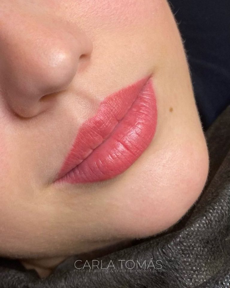 Micropigmentación de labios con acabado natural en Calamocha, Carla Tomás